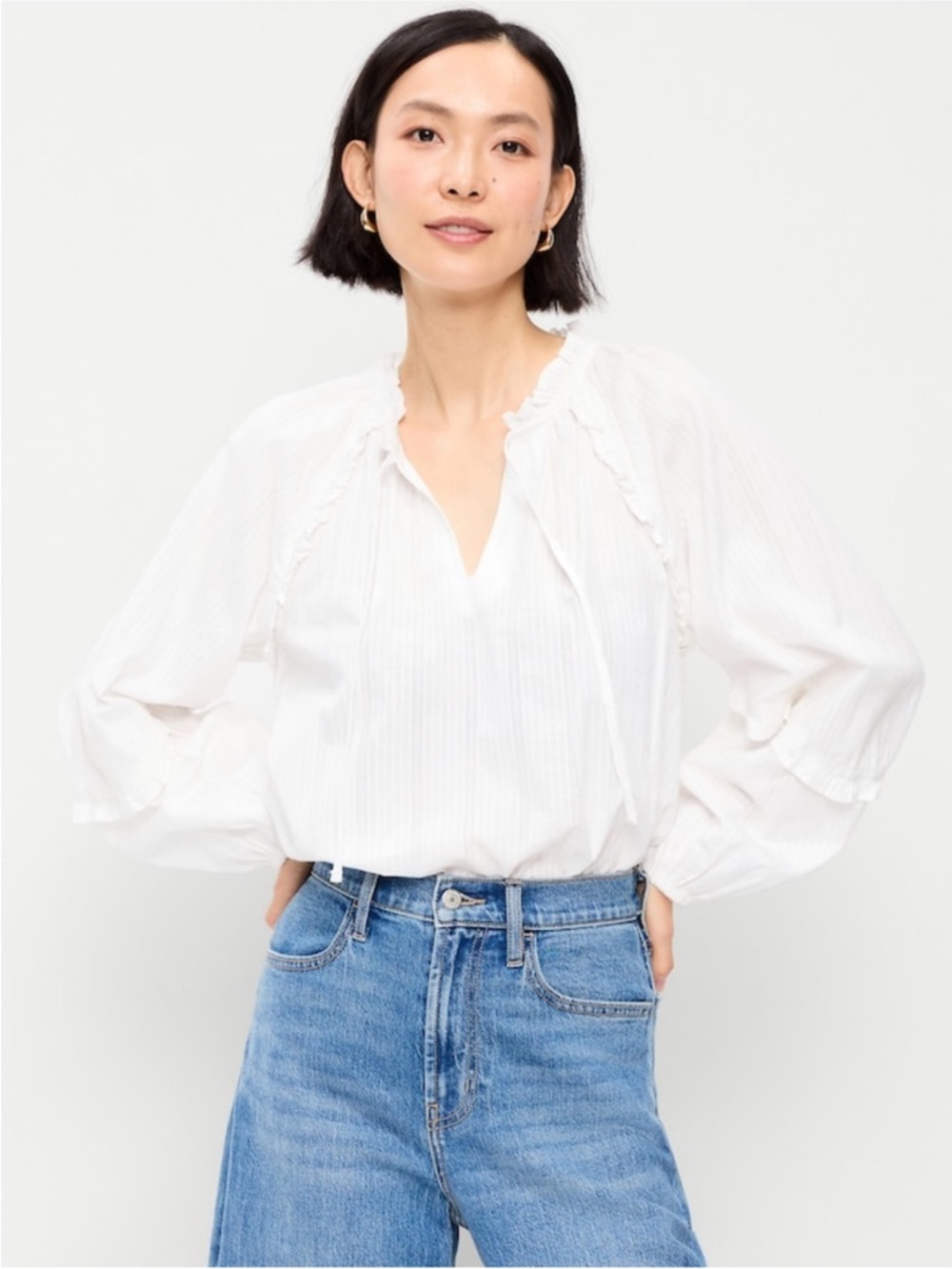 Old Navy White Lightweight V-Neck Peasant Blouse